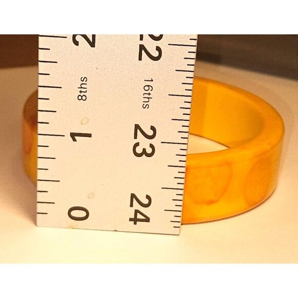 Vintage Butterscotch Bakelite Bracelet Bangle Yellow Poka Dot Retro Jewelry - Picture 4 of 4